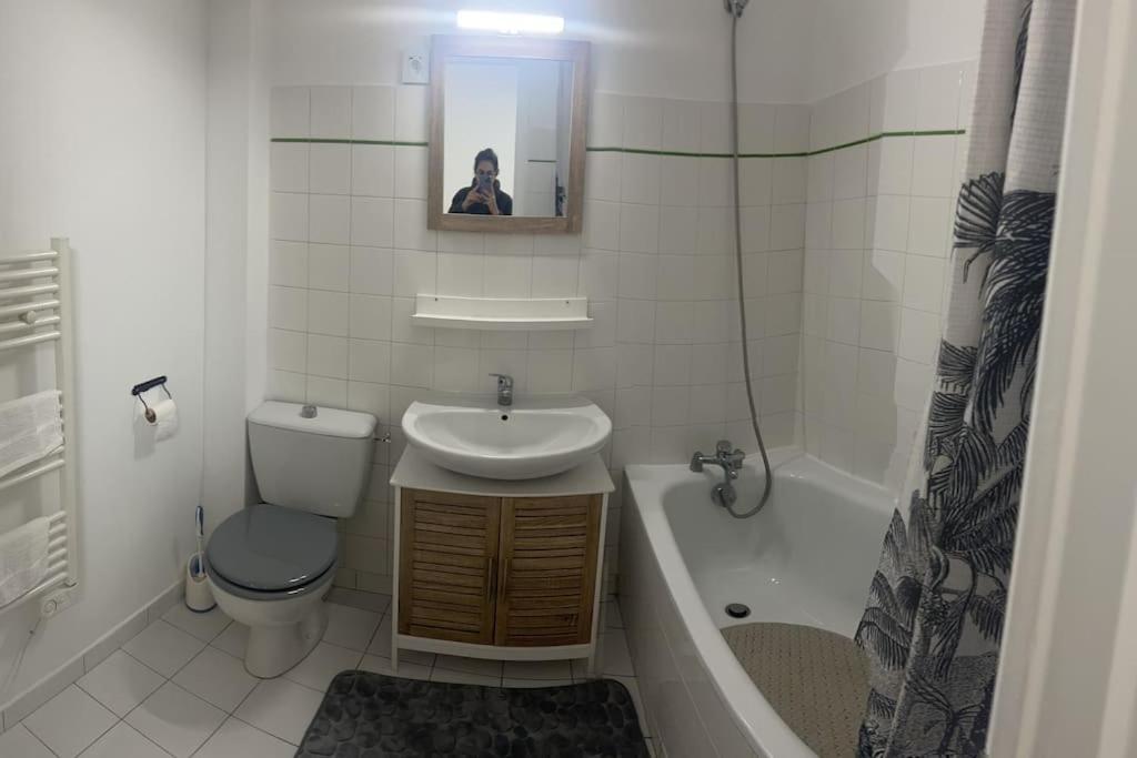Appartement Lumineux A 2 Pas D'Enghien Montmorency Exterior photo
